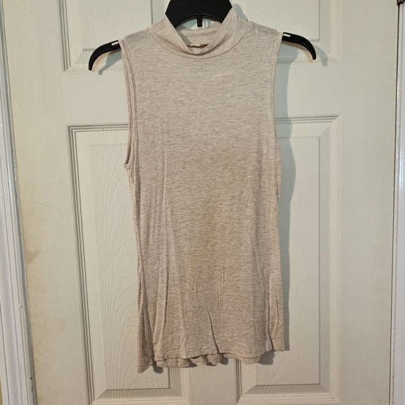 Zenana Outfitters Sleeveless Mock Turtleneck - Picture 4 of 6